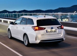 Toyota Auris Touring Sports Toyota ofrece hasta 4 motores diferentes con el Auris Touring Sports.