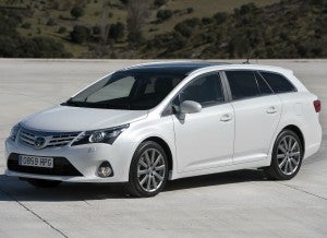 Toyota Avensis El nuevo Toyota Avensis está disponible desde 20.900 euros.