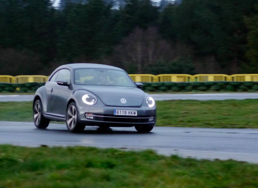 Prueba VW Beetle Design 1.6 TDi 105 CV Prueba VW Beetle Design 1.6 TDi 105 CV, A Pastoriza, Rubén Fidalgo