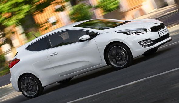 Kia lanza en España los nuevos Carens y Pro Cee’d Kia lanza en España los nuevos Carens y Pro Cee’d