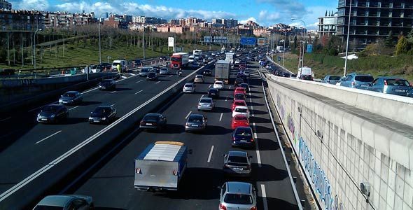 La DGT prevé 6 millones de desplazamientos durante el puente de mayo La DGT prevé 6 millones de desplazamientos durante el puente de mayo