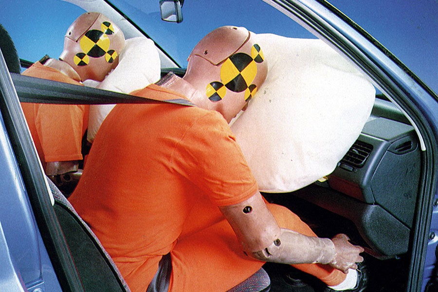 350.000 Mercedes con fallos en los airbags en China 350.000 Mercedes con fallos en los airbags en China