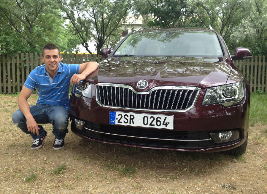 Skoda Superb En Viena pudimos ponernos al volante tanto del nuevo Skoda Superb como del nuevo Skoda Superb Combi.