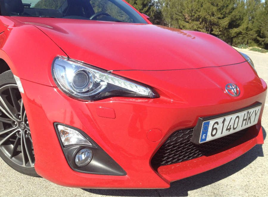 Toyota GT86 El diseño del frontal del Toyota GT86 es espectacular.