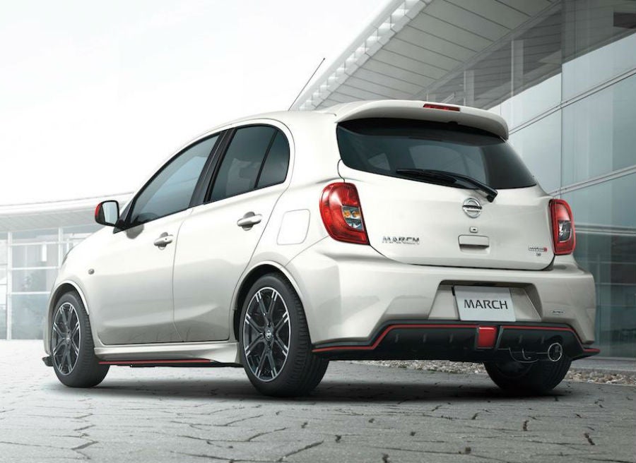 Nissan Micra Nismo El difusor trasero y la nueva salida de tubo de escape son señas de identidad de Nismo para el Micra.