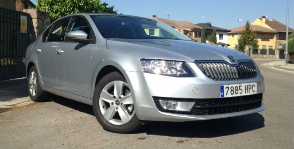 Skoda Octavia 2013: el enemigo (del VW Passat) está en casa Skoda Octavia 2013: el enemigo (del VW Passat) está en casa