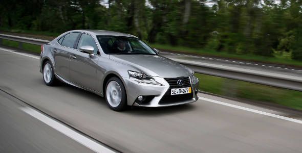 El Lexus IS 300h 2013 y sus nuevos sistemas de seguridad El Lexus IS 300h 2013 y sus nuevos sistemas de seguridad