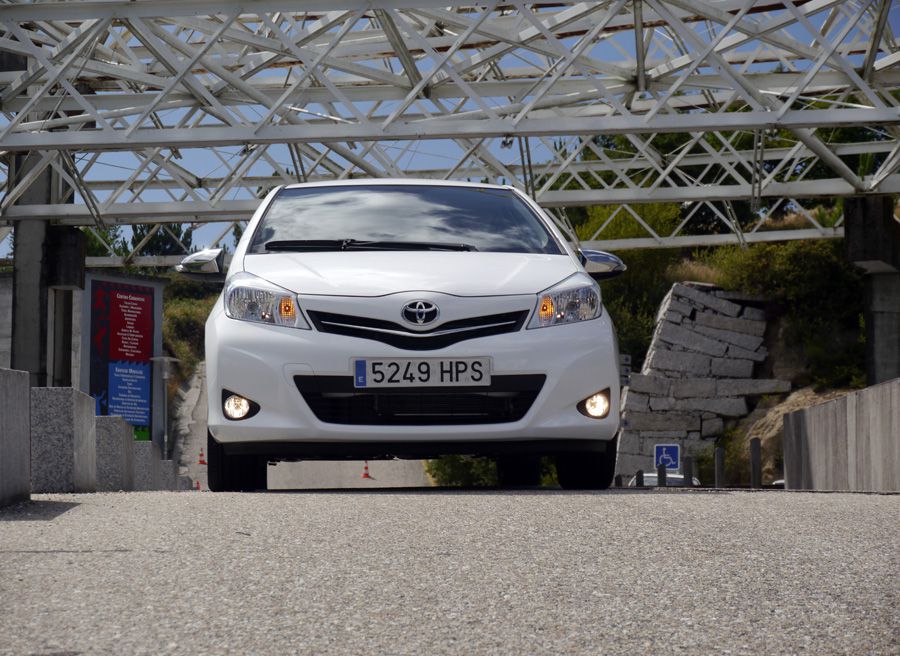Prueba Toyota Yaris Soho 2013 Prueba Toyota Yaris Soho 2013, interior, Rubén Fidalgo