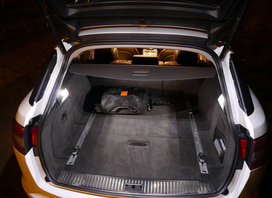 Prueba completa Jaguar XF Sbrake 3.0 V6 diesel 240 CV Prueba Jaguar XF Sbrake 3.0 V6 diesel 240 CV, interior, Rubén Fidalgo