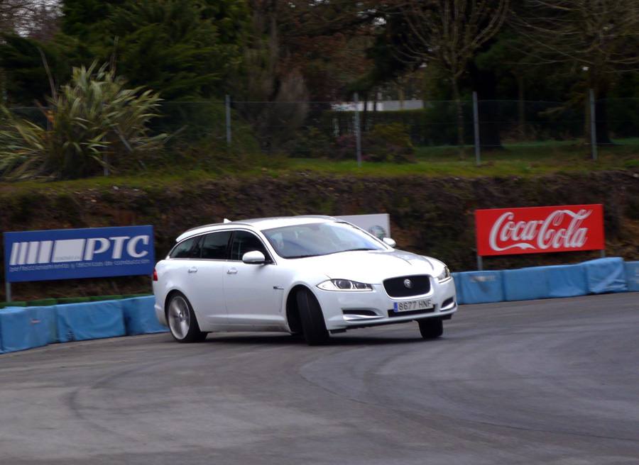 Prueba completa Jaguar XF Sbrake 3.0 V6 diesel 240 CV Prueba Jaguar XF Sbrake 3.0 V6 diesel 240 CV, A Pastoriza, Rubén Fidalgo