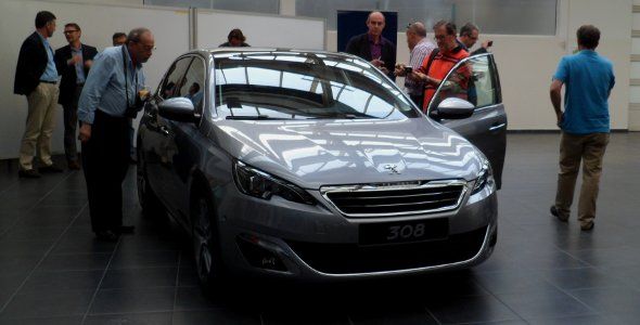 Nuevo Peugeot 308: primer contacto y motorizaciones Nuevo Peugeot 308: primer contacto y motorizaciones