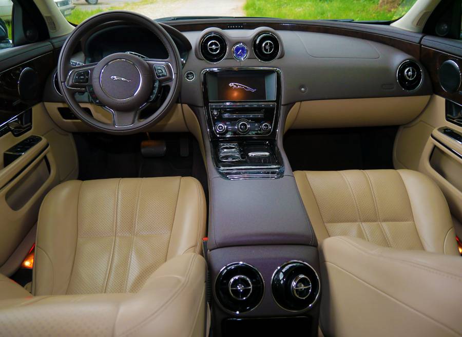Prueba Jaguar XJ 3.0d 274 CV Prueba Jaguar XJ 3.0d 274 CV, interior, Rubén Fidalgo