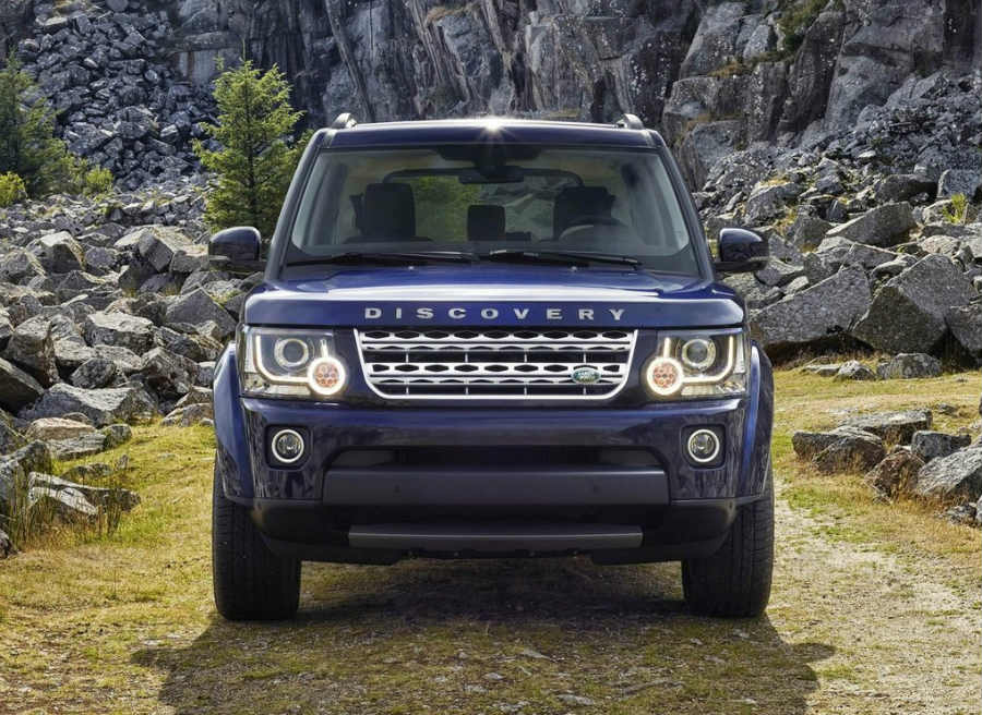 Land Rover Discovery El frontal del Discovery contará ahora con el nombre del modelo en lugar de Land Rover.