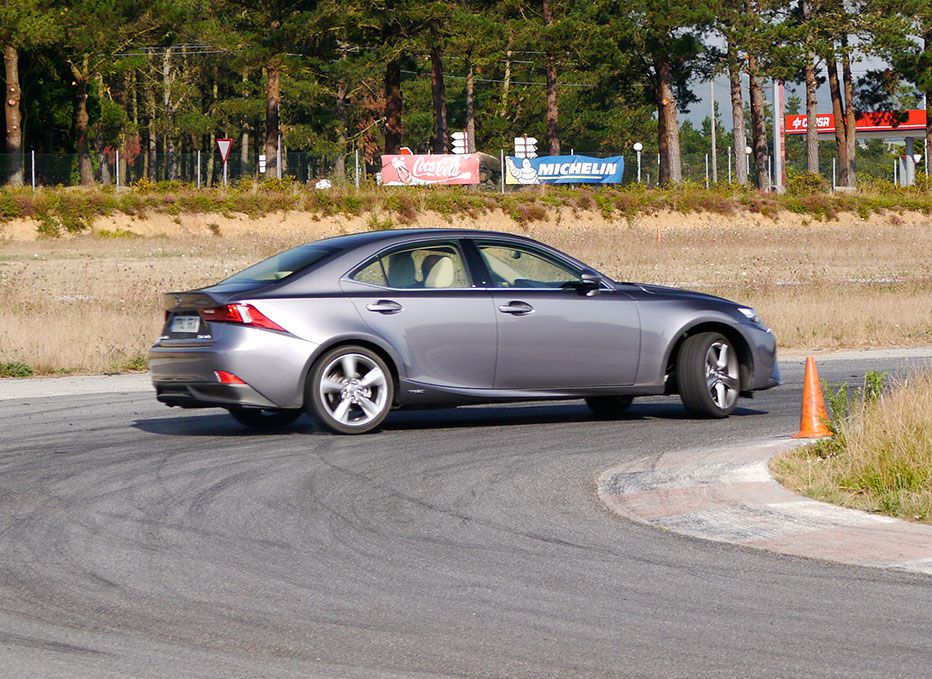 Prueba Lexus IS 300h 2013 Prueba Lexus IS 300h 2013, A Pastoriza, Rubén Fidalgo
