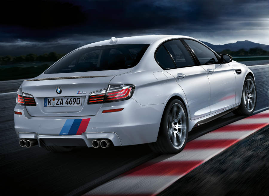 BMW M5 El nuevo sistema de escapes de este paquete Individual M Performance modifica el ya de por sí espectacular sonido del motor del M5 y M6.