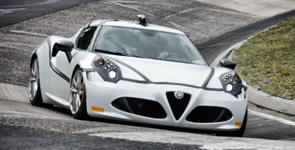 Alfa Romeo 4C, al límite en Nürburgring Alfa Romeo 4C, al límite en Nürburgring
