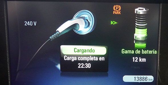 PSA Peugeot Citroën y Bosch desarrollan dos nuevas funcionalidades en el proyecto OpEneR PSA Peugeot Citroën y Bosch desarrollan dos nuevas funcionalidades en el proyecto OpEneR