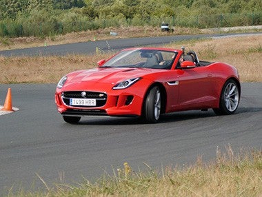 Vídeo prueba: Jaguar F-Type S 380 CV, en circuito Vídeo prueba: Jaguar F-Type S 380 CV, en circuito
