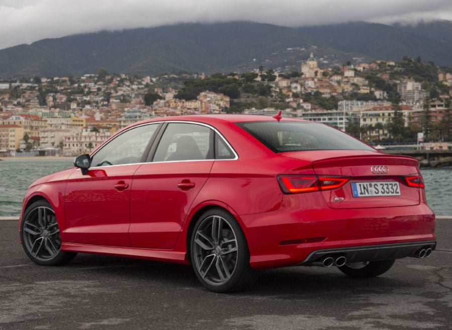 Audi S3 Sedán El aspecto del Audi S3 Sedán nos deja claro que no estamos ante un coche cualquiera.