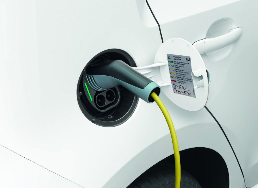 Volkswagen e-Up El Volkswagen e-Up! presenta tres opciones de recarga diferentes.