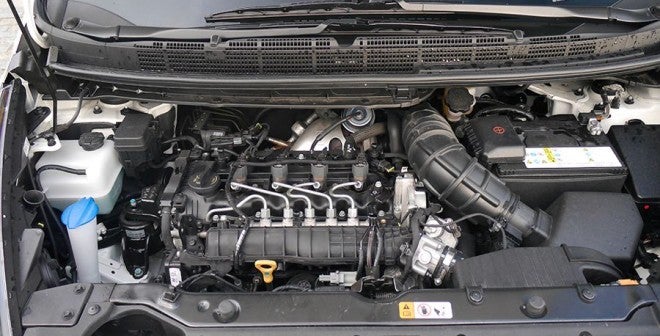 Prueba Kia Carens 1.7 CRDi Drive 115 CV 2013 Prueba Kia Carens 1.7 CRDi Drive 115 CV 2013, motor, Rubén Fidalgo