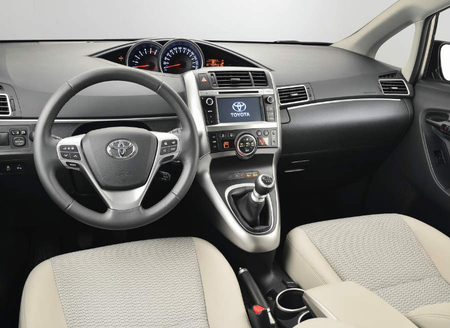 Toyota Verso Interior del Toyota Verso 2014.