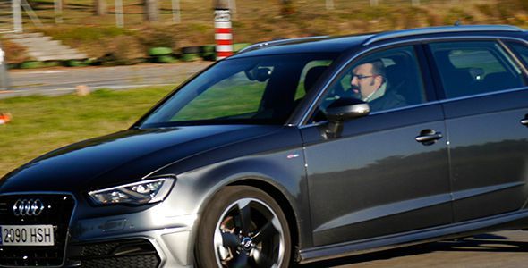 El 15% de los automovilistas conduce con el abrigo puesto en invierno El 15% de los automovilistas conduce con el abrigo puesto en invierno
