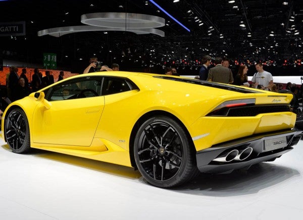 Lamborghini Huracán El Lamborghini Huracán puede acelerar de 0 a 100 km/h en tan solo 3,2 segundos.