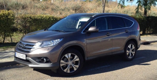 Honda CR-V La versión del Honda CR-V que hemos probado cuenta con el motor diésel de 2,2 litros y 150 CV de la marca nipona.
