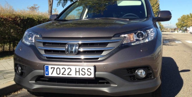 Honda CR-V El frontal del Honda CR-V es mucho más deportivo que el de la generación anterior.