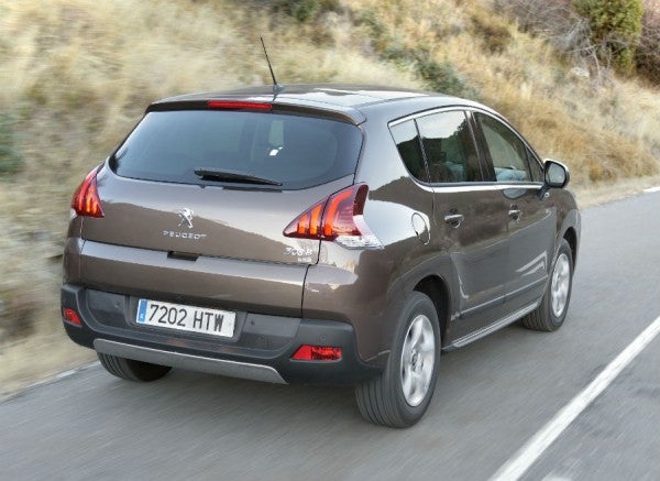 Peugeot 3008 Las ópticas traseras con forma de garras son uno de los mayores rasgos de diseño del 3008.