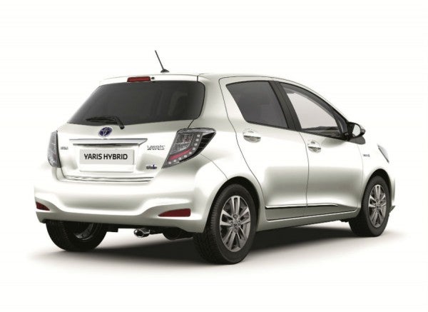 Toyota Yaris El Toyota Yaris híbrido también recibe diversas mejoras de equipamiento.
