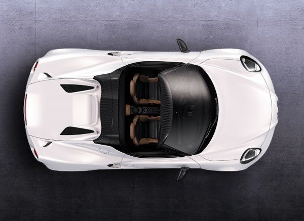 Alfa Romeo 4C Spider La estructura necesaria para la capota aumenta ligeramente el peso del 4C Spider respecto de la versión coupé.