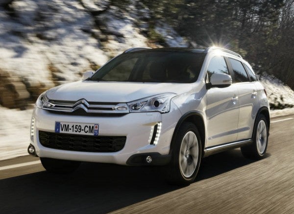 Citroën C4 Aircross Más equipamiento y nuevos motores para el C4 Aircross.