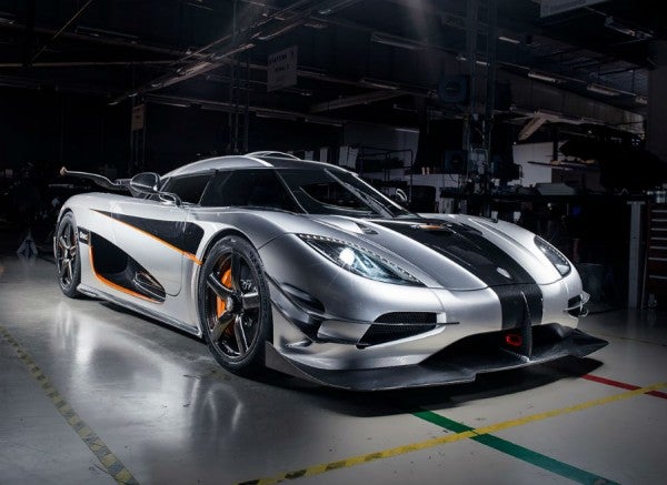 Koenigsegg One El Koenigsegg One es capaz de alcanzar los 440 km/h de velocidad punta.