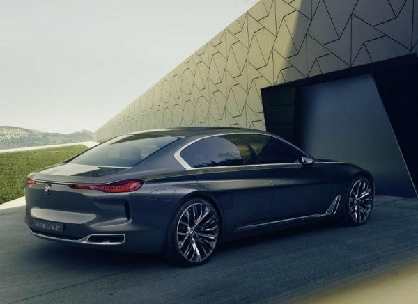 BMW Vision Future Luxury Concept Los grandes faros traseros aportan un extra de personalidad al BMW Vision Future Luxury Concept.
