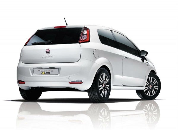 Fiat Punto Young El Fiat Punto Young puede comprarse desde 6.900 euros, financiación y plan PIVE incluidos.