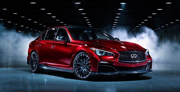 El Infiniti Q50 Eau Rouge, una bestia de 568 CV con Sebastian Vettel El Infiniti Q50 Eau Rouge, una bestia de 568 CV con Sebastian Vettel