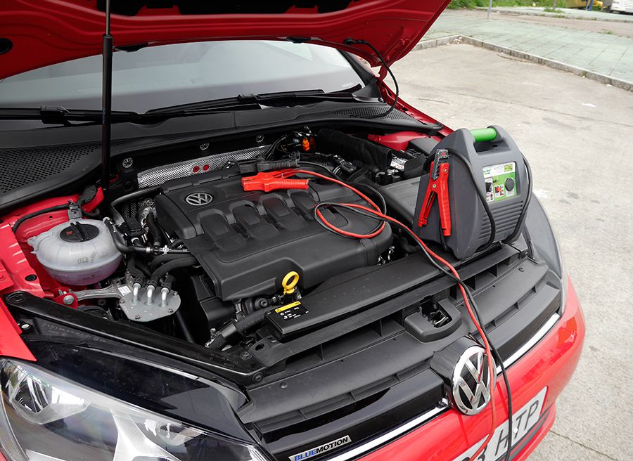 Cómo poner las pinzas para arrancar el coche Cómo poner las pinzas para arrancar el coche
