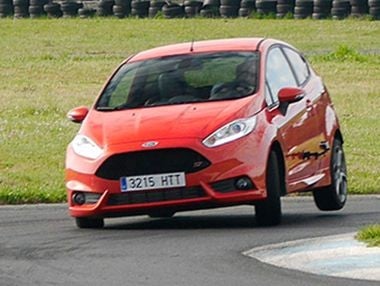 La prueba en vídeo del Ford Fiesta ST 182 CV La prueba en vídeo del Ford Fiesta ST 182 CV