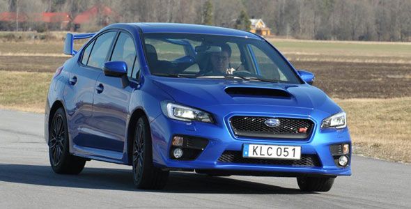 Subaru WRX STi 2014: al volante Subaru WRX STi 2014: al volante