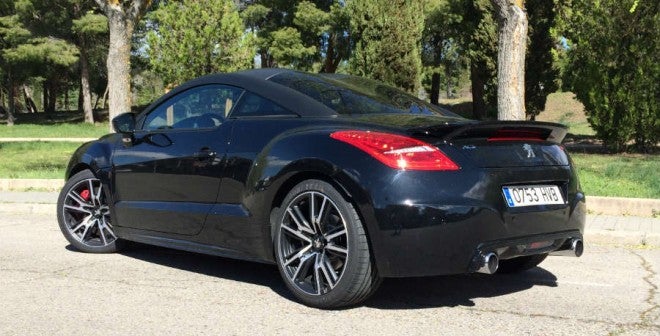 Peugeot RCZ R El Peugeot RCZ R impresiona según lo ves, sea desde el ángulo que sea.
