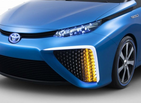 Toyota FCV El diseño del Toyota FCV es bastante futurista.