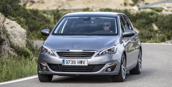 Peugeot 308 1.2 PureTech 130 CV: lo conducimos Peugeot 308 1.2 PureTech 130 CV: lo conducimos