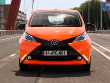 El nuevo Toyota Aygo 2015, en movimiento El nuevo Toyota Aygo 2015, en movimiento