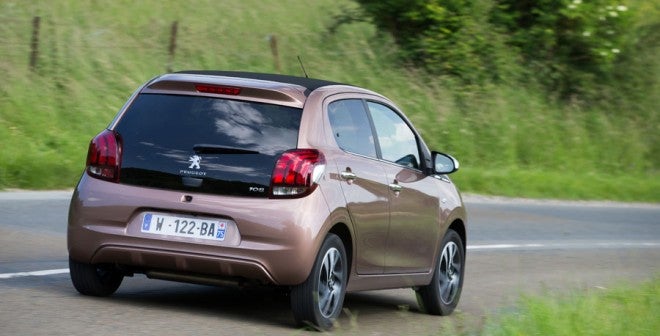 Peugeot 108 En carretera el comportamiento del 108 es también muy satisfactorio.