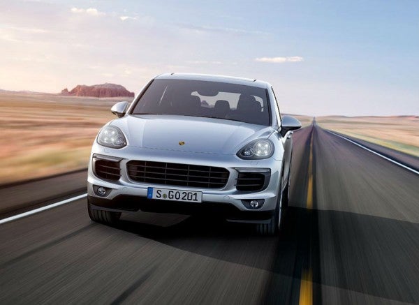 Porsche Cayenne El diseño exterior del nuevo Porsche Cayenne es algo más anguloso que el anterior.