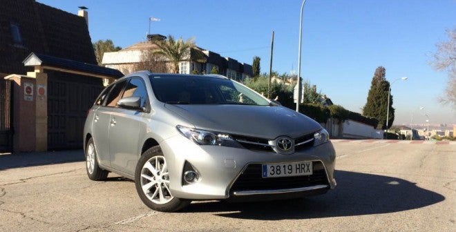 Toyota Auris ST El Toyota Auris ST es uno de los modelos a tener en cuenta si queremos comprarnos un familiar.