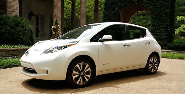 Nissan Leaf con nanopintura: el coche más limpio del mundo Nissan Leaf con nanopintura: el coche más limpio del mundo