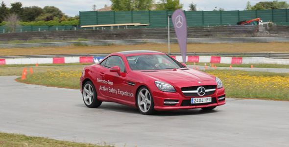 Mercedes-Benz abre en China su mayor centro de entrenamiento de conductores Mercedes-Benz abre en China su mayor centro de entrenamiento de conductores